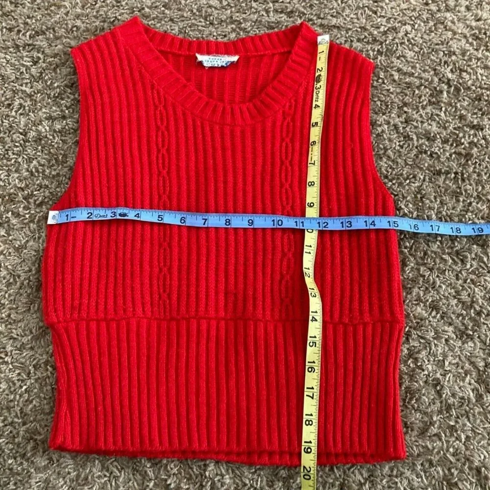 VTG Knit Sweater Vest Womens Size XS Red Ribbed Cable Knit 100% Acrylic Layering - Picture 4 of 4